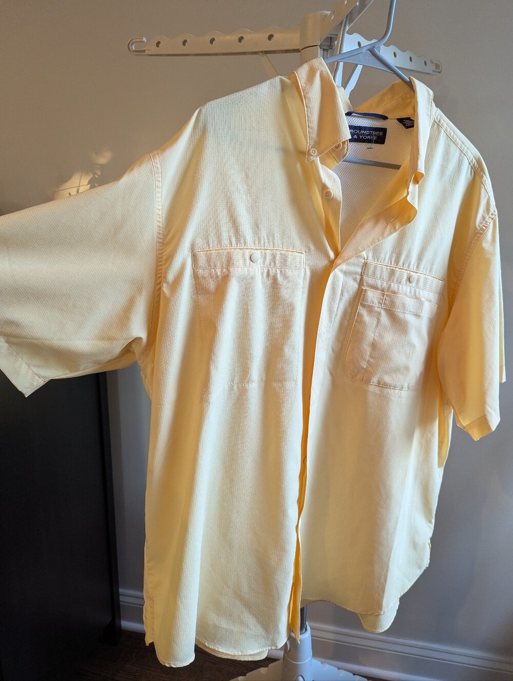 Roundtree & Yorke Mens XL Yellow Fishing Shirt Short Sleeve Vented Mesh Back Rip